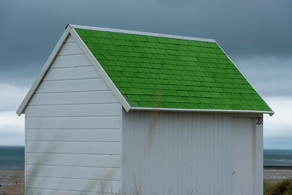 Quels sont les conseils pratiques pour un camping en bordure de volcan actif?